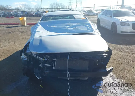 2018 Kia Forte Lx z USA, uszkodzony, nr VIN 3KPFK4A74JE188862